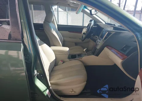 2011 Subaru Outback 2.5I Limited z USA, uszkodzony, nr VIN 4S4BRBLC1B3375070